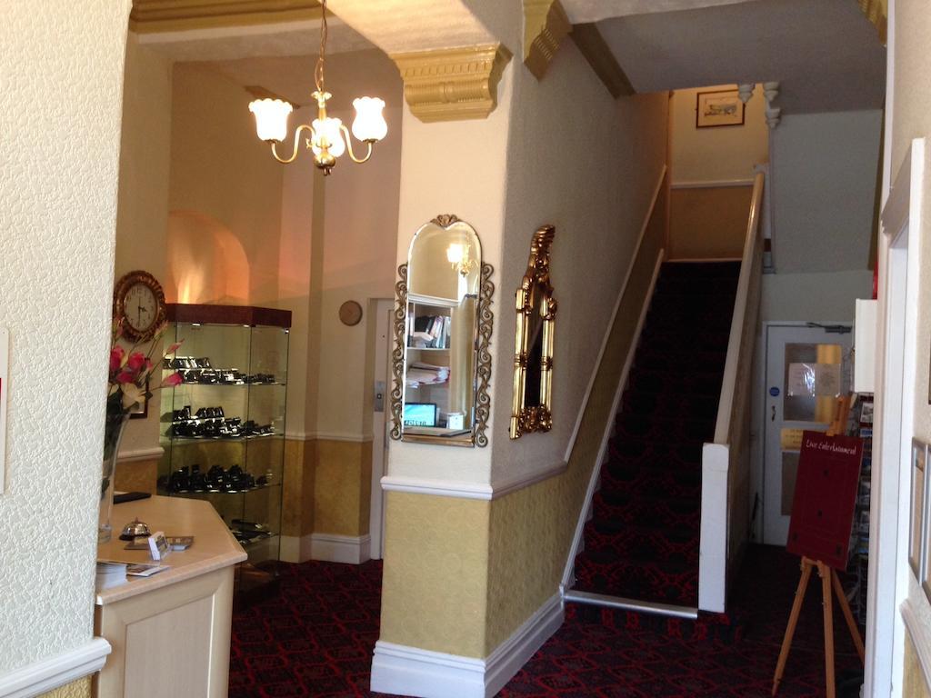 חלנדודנו Grand Ash Hotel מראה חיצוני תמונה
